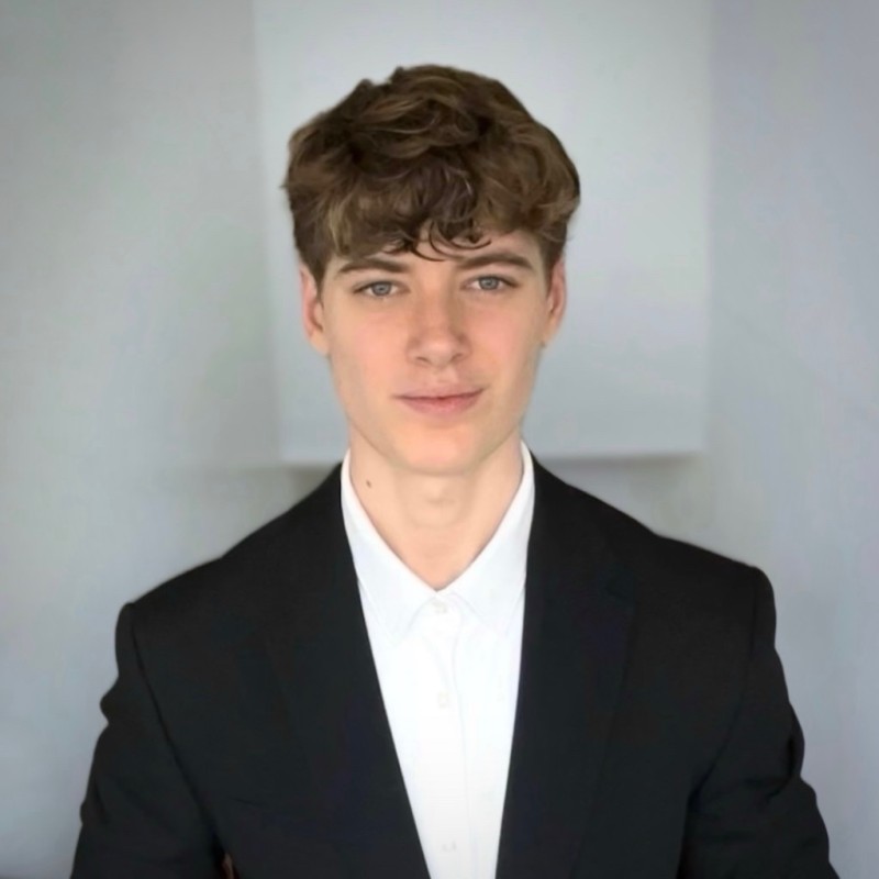 Aodan Islker portrait